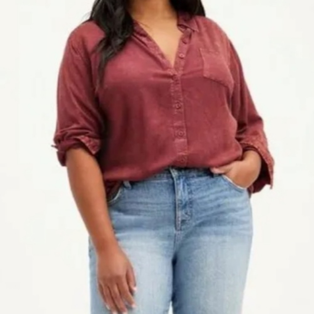 Torrid Acid wash Maroon button down top